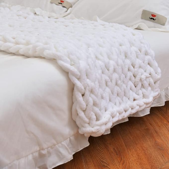 Chunky Knit Blanket Throw 40"*60", Hand Knitted Warm Chenille Throw Blanket, Home Decor Soft Thick Yarn Cable Knit Blanket, Soft Breathable Fleece Banket Christmas for Couch Bed Sofa Best Gift (White)