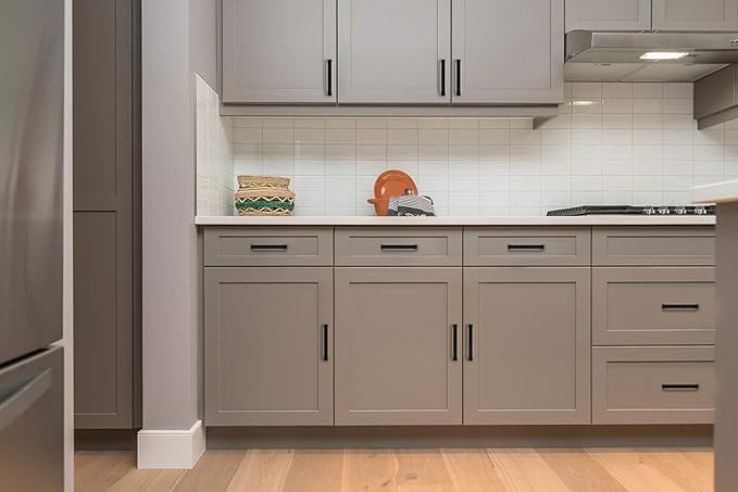 Ravinte 32 Pack 3-3/4 Inch Kitchen Square Cabinet Handles Matte Black Pulls Black Drawer Pulls Kitchen Cabinet Hardware Handles