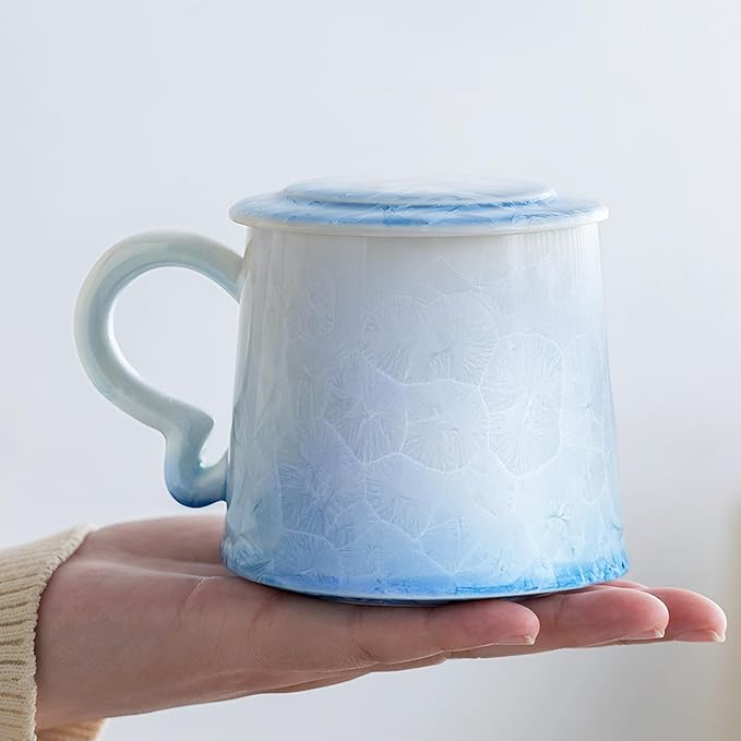 Coffee Mug with Lid, Porcelain Tea Cups Set of 2, 11oz Covered Crystalline Glaze Espresso Mugs, Ceramic Demitasse for Coffee, Cappuccino, Latte, Americano, Tea, Water (Deep Blue and Light Blue)