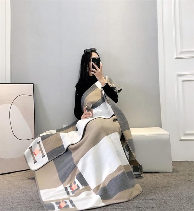 h Blanket Soft Fleece Sofa Throw Blanket for Women Couch Bed Plush Wool Stitch Flannel Cozy Large Comfy Quilt Aesthetic New Home Living Dorm Bedroom Decor Travel Essentials Gifts (Khaki)
