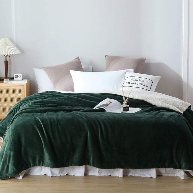 NANPIPER Bed Blanket Reversible Sherpa Flannel Blanket Super Soft Fuzzy Plush Fleece Microfiber (90"x90" Olive Green) Queen