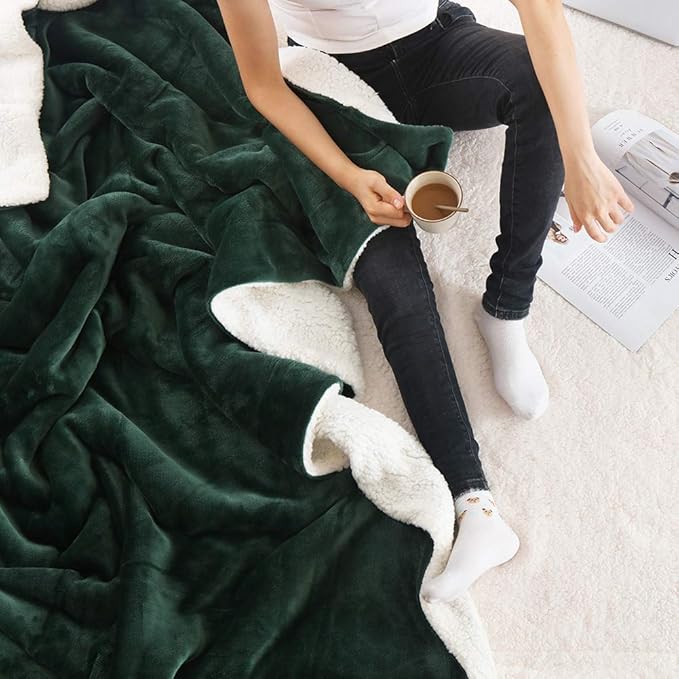 NANPIPER Bed Blanket Reversible Sherpa Flannel Blanket Super Soft Fuzzy Plush Fleece Microfiber (90"x90" Olive Green) Queen