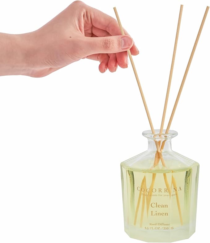COCORRÍNA Reed Diffuser - Clean Linen 8.5oz Flower Reed Diffuser Set with 8 Sticks, Home Fragrance Reed Diffuser for Home Bedroom Office Bathroom Shelf Decor (Master Collection)