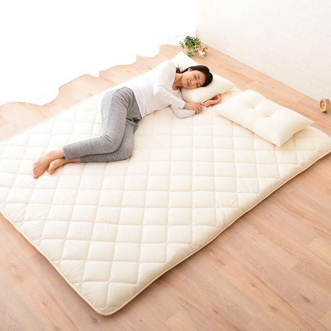 EMOOR Japanese Futon Mattress CLASSE & Fitted Sheet PRESSO Queen Made in Japan, Cotton (White) Foldable Floor Sleeping Bed Tatami Mat