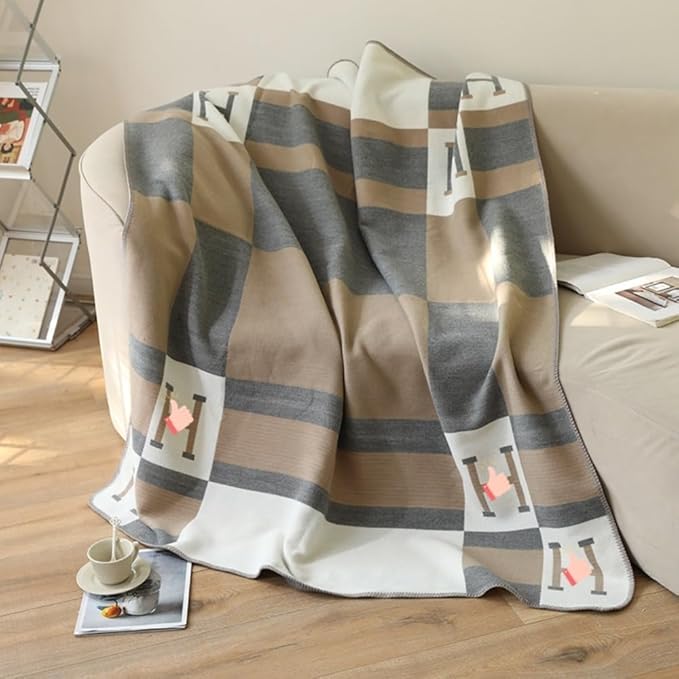 h Blanket Soft Fleece Sofa Throw Blanket for Women Couch Bed Plush Wool Stitch Flannel Cozy Large Comfy Quilt Aesthetic New Home Living Dorm Bedroom Decor Travel Essentials Gifts (Khaki)