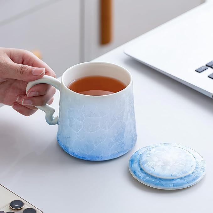 Coffee Mug with Lid, Porcelain Tea Cups Set of 2, 11oz Covered Crystalline Glaze Espresso Mugs, Ceramic Demitasse for Coffee, Cappuccino, Latte, Americano, Tea, Water (Deep Blue and Light Blue)