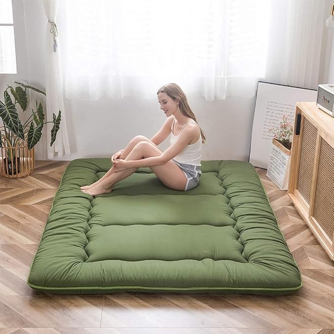 MAXYOYO Japanese Floor Mattress Futon Mattress, Thicken Sleeping Pad Foldable Roll Up Floor Futon for Adults Tatami Mat Dormitory Bed Lounger, Green, Full Size