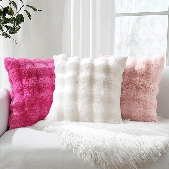 MIULEE Pack of 2 Decorative Pillow Covers Thick Soft Plush Faux Fur Throw Pillows Christmas Luxury Home Decor for Winter Holiday Couch Bedroom Living Room Sofa,20x20 Inch White