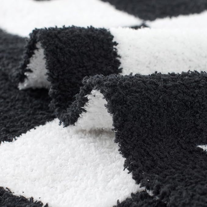 Carriediosa Checkered Throw Blanket 50" X 60", 400GSM Ultra Soft Microfiber Fuzzy Fluffy Reversible Cute Preppy Knitted Blankets Cozy Plush Fall Throws for Couch, Bed, Sofa, Black