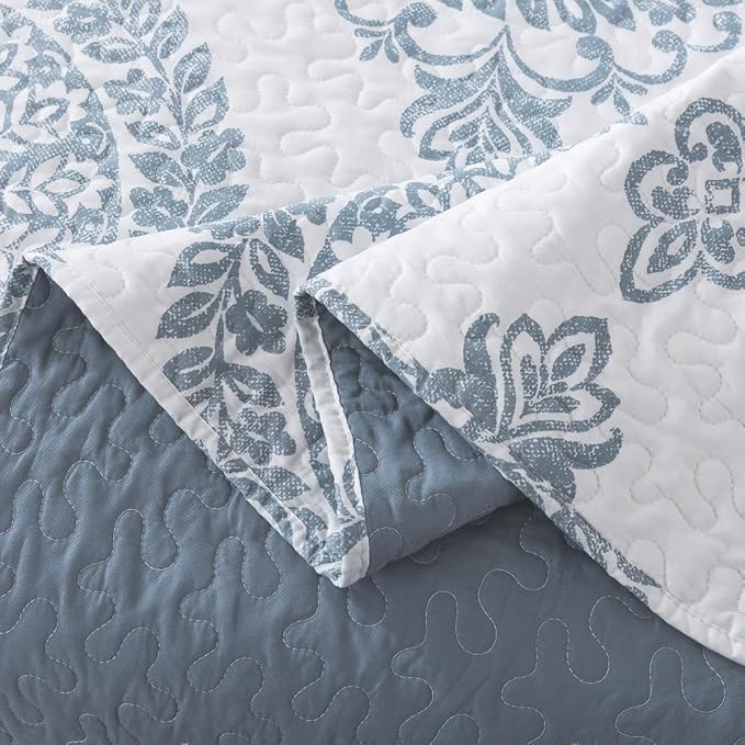 Travan 3-Piece Quilt Set Quilted Bedspread Lightweight Coverlet Set Floral Printed Oversized Quilted Bedding Set with Shams for All Season, Blue Floral, Queen Size