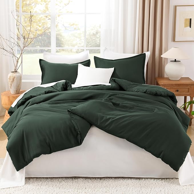 Litanika Forest Green Comforter Full Size, 3 Pieces Lightweight Solid Bedding Set, All Season Fluffy Bed Set (79x90In Comforter & 2 Pillowcases)