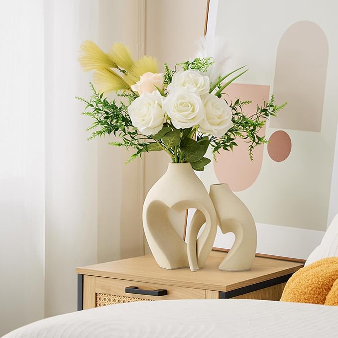 White Vases for Decor, Heart Shaped Ceramic Vase Set of 2, Nordic Heart Shaped Vases, Minimalist Decorative Vase for Table Centerpiece Wedding Dining Living Room Office House Decoration