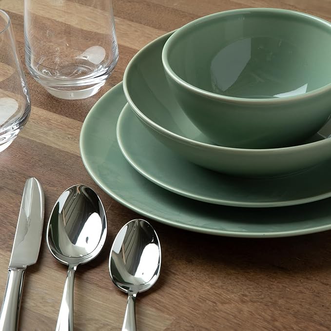 Larder & Vine Ceramic Stoneware Dinnerware 16-Piece Set, 4 Place Settings (Sage)