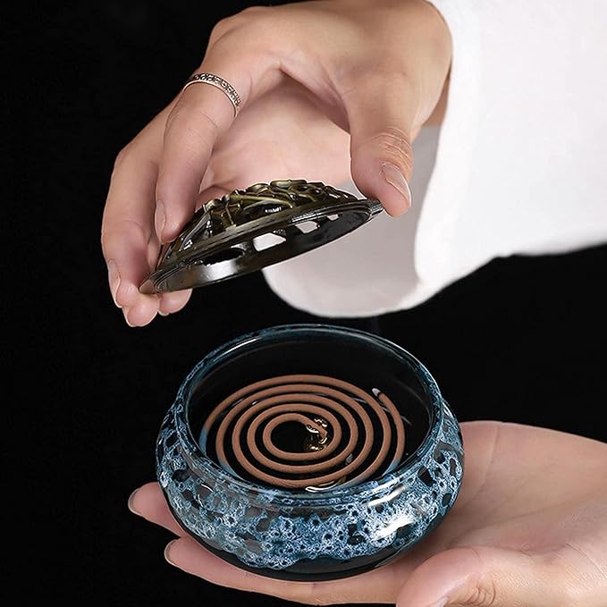 Ceramic Incense Burner with Lid, Bowl Burner， Cone Incense Burner, Ceramic Censer Suitable for Incense/Cone/Coil/Sticks, There are 30 Incense Cones+ Metal Incense Holder+Fireproof Cotton Inside.