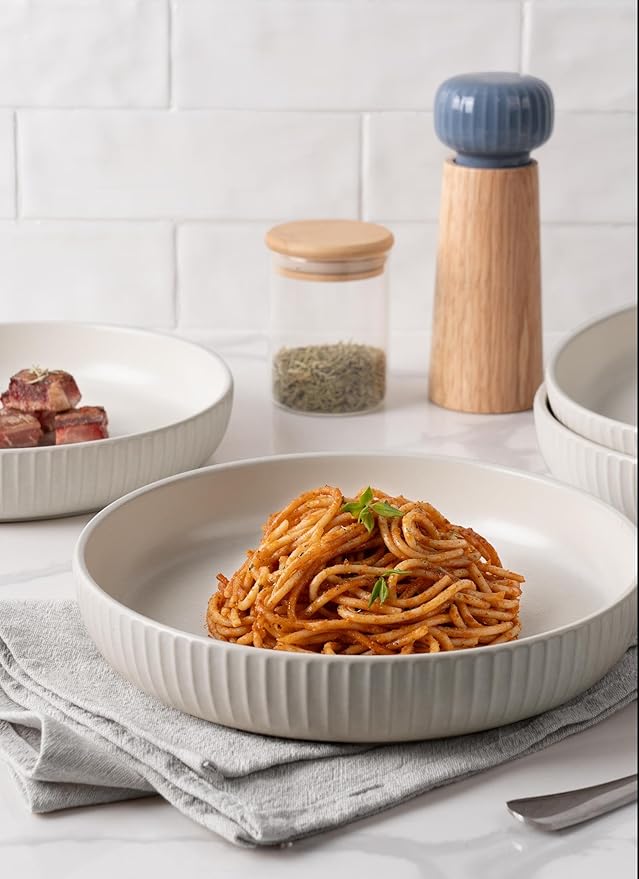 famiware Starlight Large pasta bowls set of 4, Serving Bowls for Pasta, Salad, Dinner, Oatmeal. Microwave Safe-36 oz, 8.46inch, Matte white