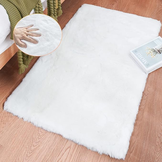 White Faux Bunny Fluffy Fur Rug Washable Area Rugs for Living Room Nursery Rugs for Bedroom 2x3 Rectange Rug Cute Home Décor