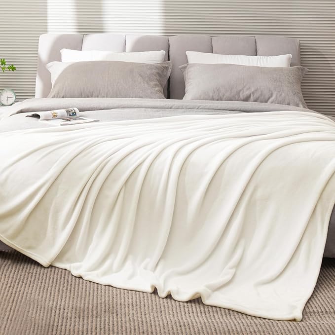 BEDELITE Fleece Blanket King Size Blankets for Bed, Luxury Plush Cozy Fuzzy Blanket 108x90 inches, Super Soft Warm Lightweight Throw Blanket All Seasons Suitable, Cream