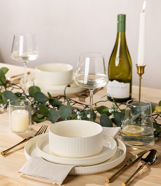 TheTerra Ceramic Dinnerware Sets for 6, 18 Pieces Porcelain Lightweight Plates and Bowls Sets, Scratch Resistant Dish Set, Oven & Microwave & Dishwasher Safe, Beige