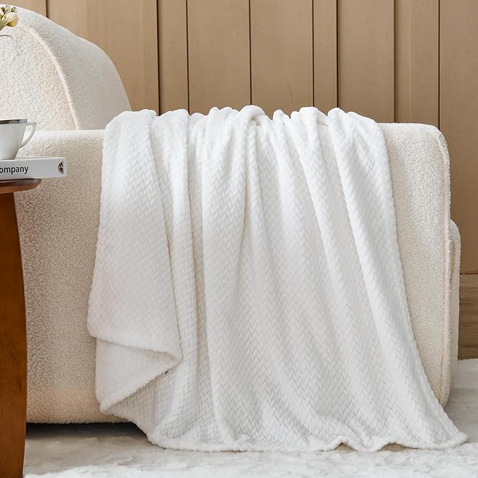 NEWCOSPLAY Super Soft King Blanket White Premium Silky Flannel Fleece Leaves Pattern Lightweight Bed Blanket All Season Use (White, King(90"x110"))