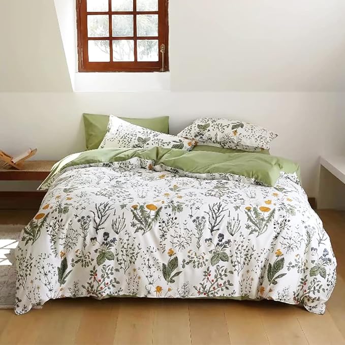 KAREVER Botanical Comforter Set Cal King White and Sage Green Floral Plant Bedding Set Women Reversible Blanket 3 PCs Girls Breathable White Floral Bed Comforter Set