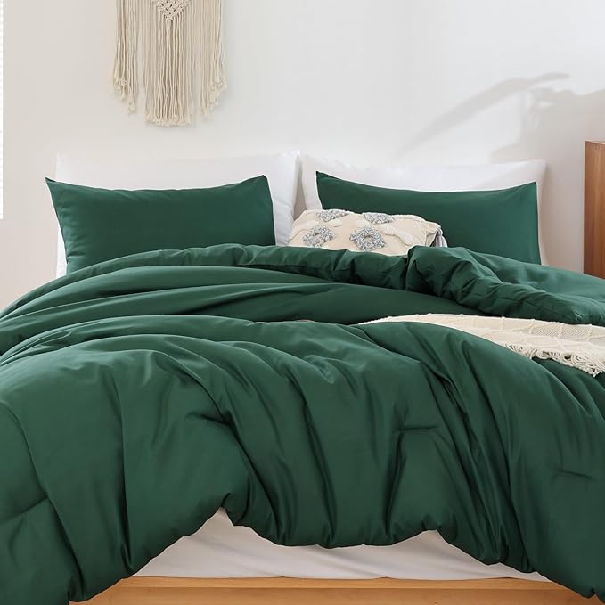 ROSGONIA Twin/Twin XL Comforter Set for College Girls Boys Dark Emerald Green, 1 Comforter 1 Pillowcase, All Season Kids Comforter Sets Dorm Bedding