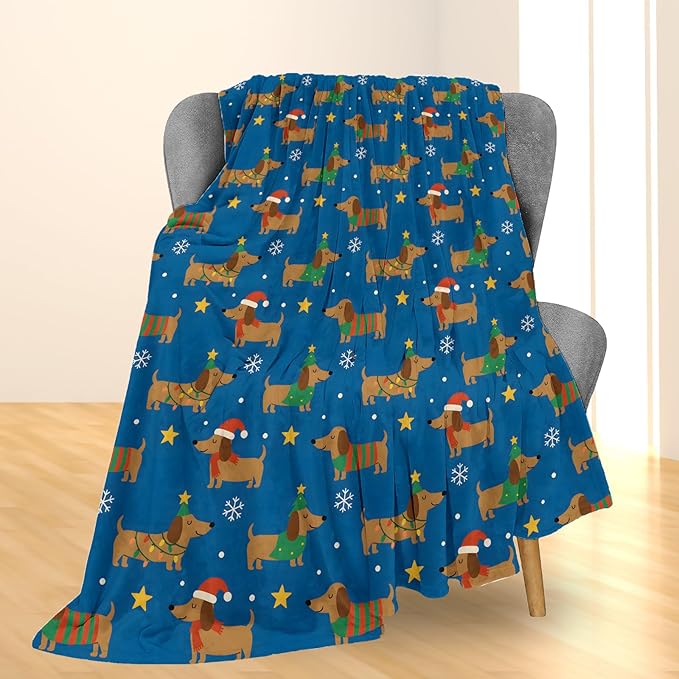 Christmas Dachshund Blanket, Soft Lightweight Flannel Cute Dogs in Santa Hats Throw Blanket for Couch, Bed, Travel & Decor Gifts, Cozy Warm Fuzzy Holiday Puppy Blankets for Adults Women Kids 60×50 in