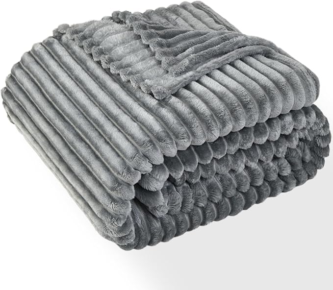 Throw Fleece Blanket for Couch - Super Soft Cozy Throw Blankets for Women,3D Striped Lightweight Blanket for Girls,All Seasons Flannel Blanket，Bed Home Decor，44x60 Inches