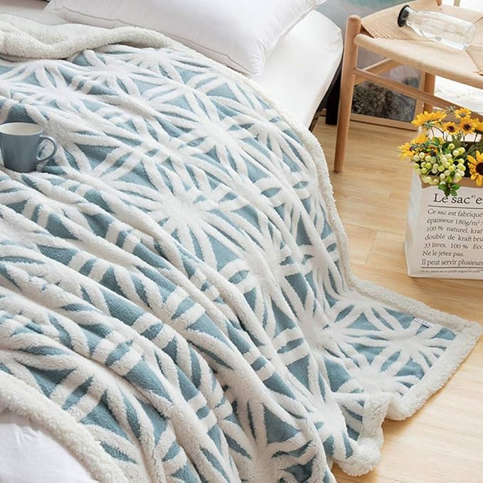 LOMAO Sherpa Fleece Blanket Fuzzy Soft Throw Blanket Dual Sided Blanket for Couch Sofa Bed (Light Blue, 90''x90'')
