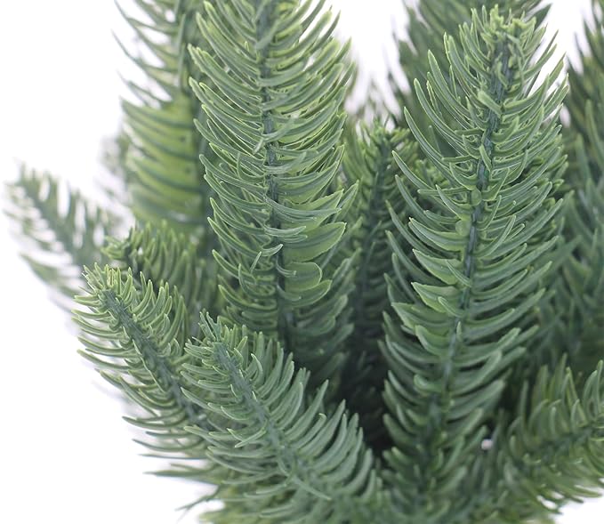 Hananona 50 Pcs Artificial Pine Branches Green Plants Pine Needles DIY Accessories for Garland Wreath Christmas and Home Garden Decor (50, Green)