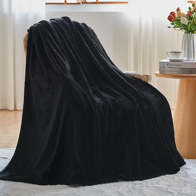 NEWCOSPLAY Super Soft King Blanket Black Premium Silky Flannel Fleece Leaves Pattern Lightweight Bed Blanket All Season Use (Black, King(90"x110"))