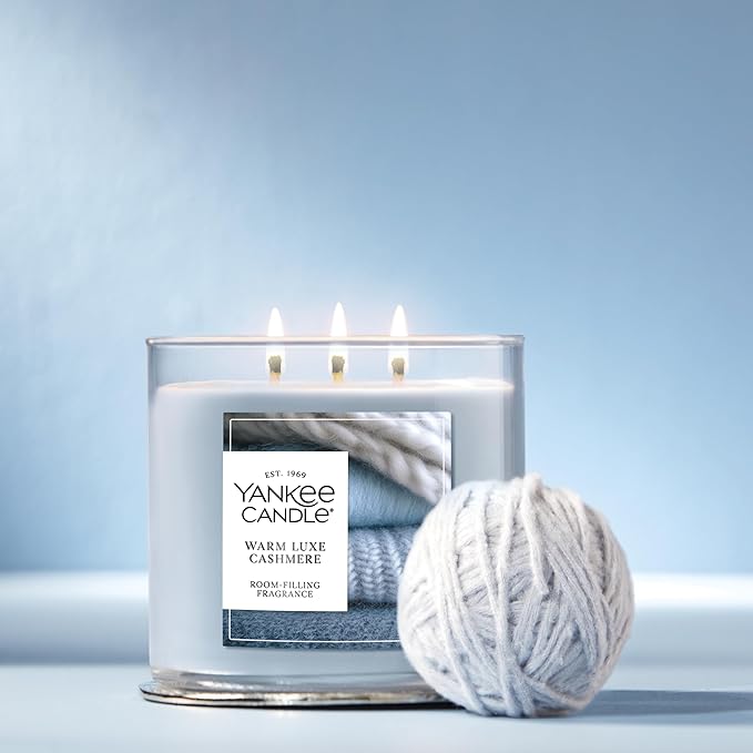 Yankee Candle 3 Wick Candle Jar, Scented Candle with up to 40 Hours of Burn Time, Premium Plant Wax Blend for Consistent Long Lasting Scent from First to Last Burn, Warm Luxe Cashmere