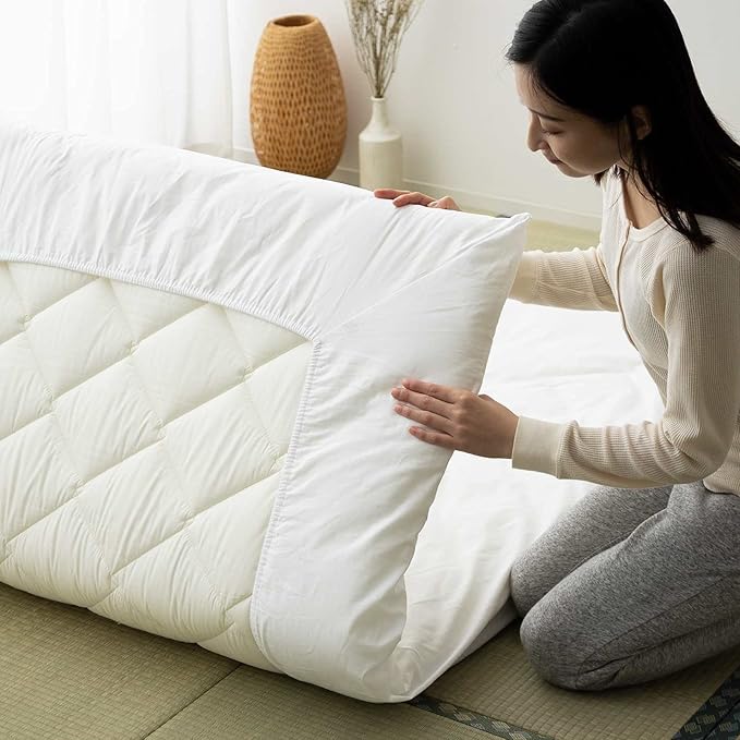 EMOOR Japanese Futon Mattress CLASSE & Fitted Sheet PRESSO Queen Made in Japan, Cotton (White) Foldable Floor Sleeping Bed Tatami Mat