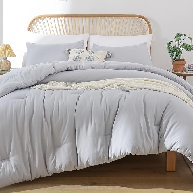 ROSGONIA Gray Comforter Set Queen, 3pcs(1 Boho Light Grey Comforter & 2 Pillowcases) All Season Soft Bedding Lightweight Bedspread Blanket Quilt