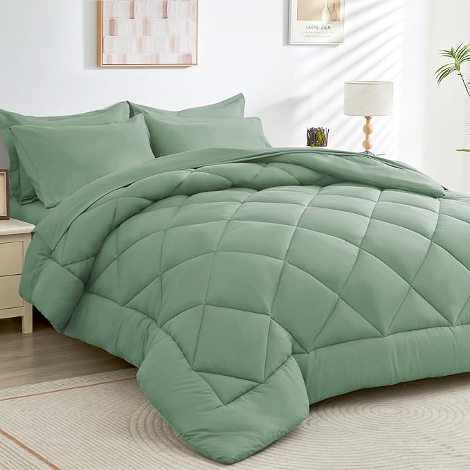 HEVUMYI Light Green King Comforter Set - 7-Piece All Season Bed in a Bag King, Ultra Soft Bedding Set with Comforter, Flat Sheet, Fitted Sheet, Pillowcases, Pillow Shams