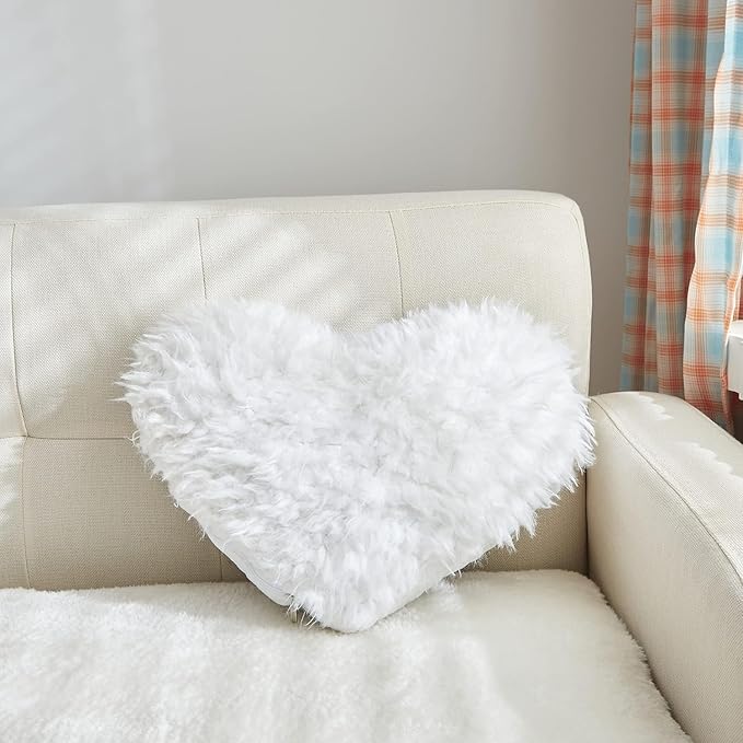 Fluffy Heart Pillow, Faux Fur Throw Pillow,Sherpa Plush Fluffy, Cute Soft Throw Cushion, Valentines Day,Thanks Giving Days ,Christmas Day Decorative for Home Bed Couch Heart Shape,19.7*15.7Inches