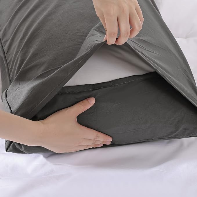 ROSGONIA King Size Comforter Set Charcoal Grey, 3pcs (1 Dark Gray Comforter & 2 Pillowcases), All Season Bedding Lightweight Bedspread Blanket Quilt