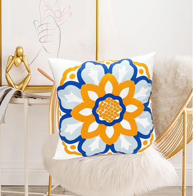 Decorative Throw Pillow Covers Set of 2 Dahlia Floral Pillow Covers 18x18 inch Super Soft Short Plush Square Throw Pillows,Farmhouse Outdoor Pillow Covers for Couch Sofa Bed Living Room