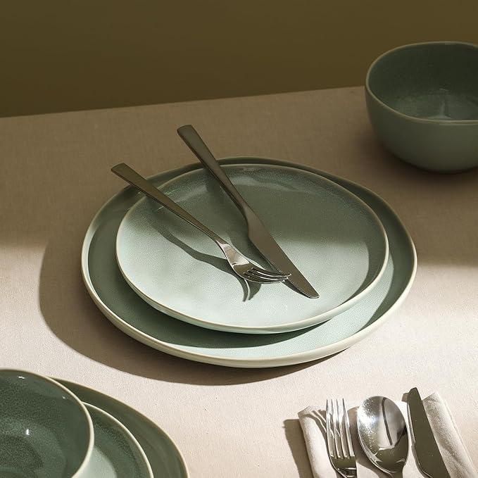 Stone Lain Mirella 4-Piece Dinner Plate Set Stoneware, Dishwasher and Microwave Safe, Light Green