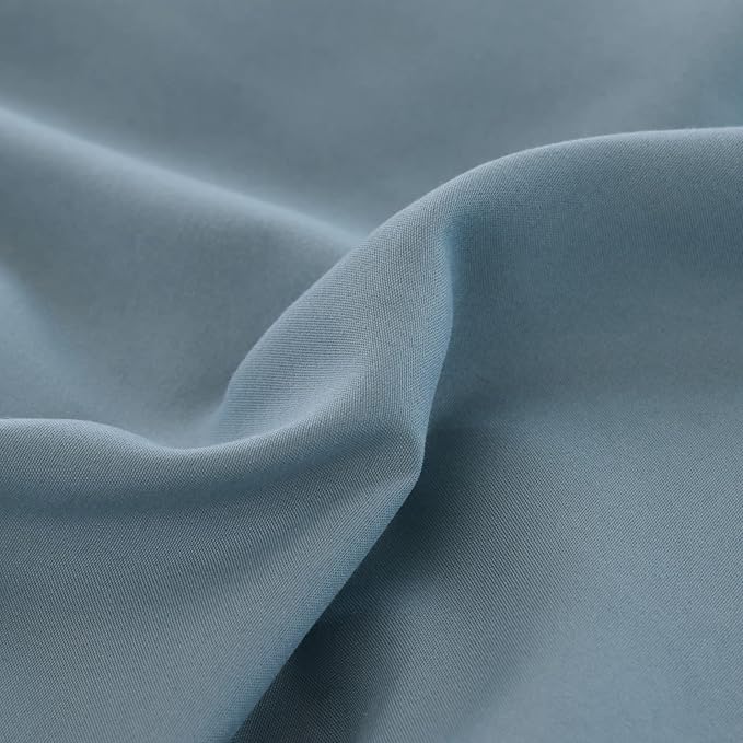 ROSGONIA Oversized King Comforter Dusty Blue, 3pcs (1 Boho Comforter & 2 Pillowcases) Lightweight Oversized King Size Comforter Sets Bedding Blanket
