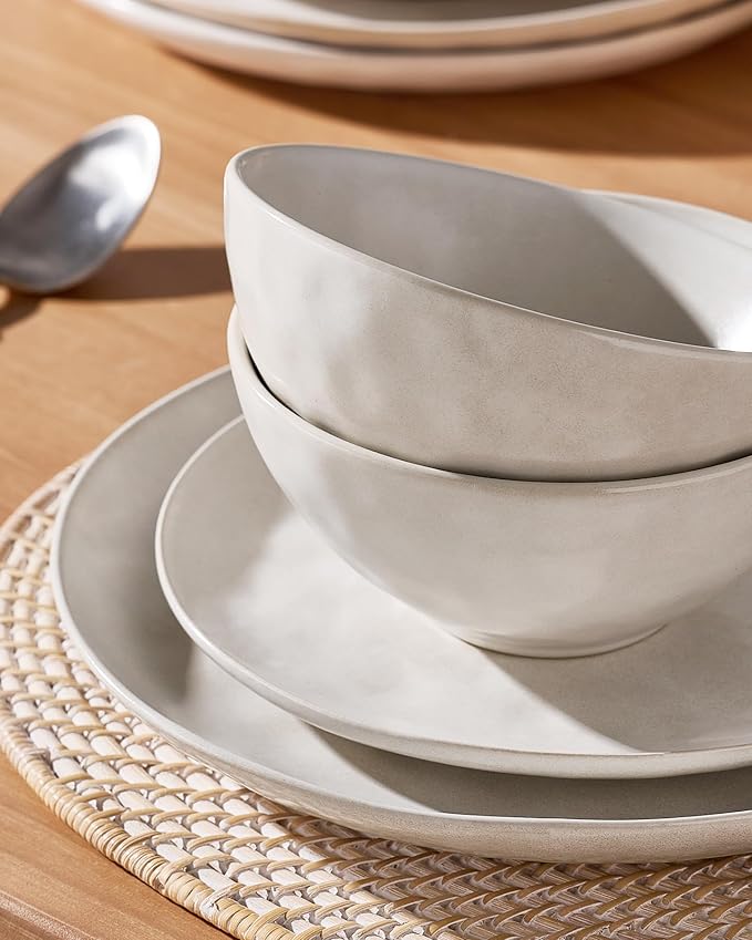 Famiware Dinnerware Sets for 6, Ocean Round 18-Piece Kitchen Plates and Bowls Sets, Microwave and Dishwasher Safe, Scratch Resistant, Matte White