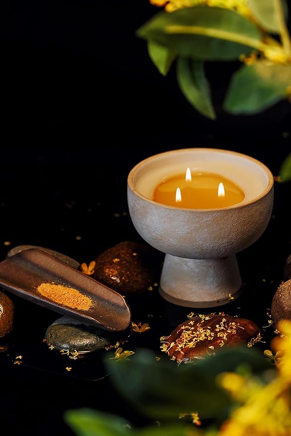 BLUEME Calm - Osmanthus & Sandalwood, Luxury Candle w/Essential Oils, 3 Wick, Hand-Poured Soy, Cotton Wick, Ceramic