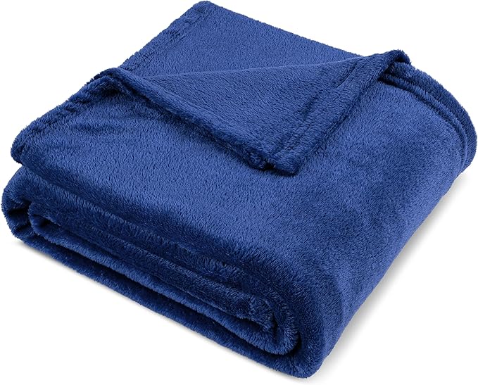 PAVILIA Blue Fleece Throw Blanket for Couch, Navy Super Soft Fuzzy Flannel Throw for Sofa, Luxury Plush Microfiber Blanket for Bed, Cozy Home Decorative Velvet Gift Blanket, 50x60