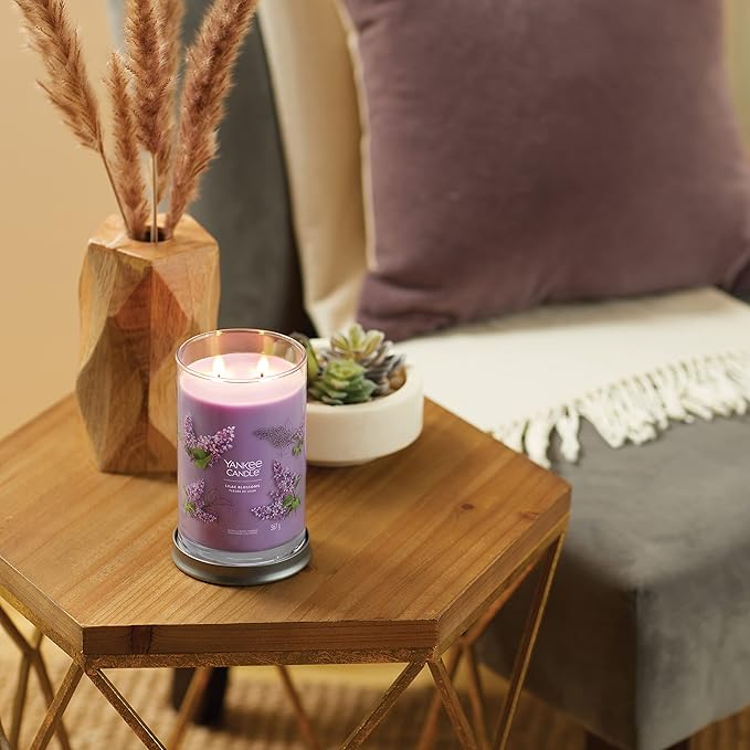 Yankee Candle Signature Scented Candle | Lilac Blossoms Large Tumbler Candle with Double Wicks | Soy Wax Blend Long Burning Candle | Perfect Gifts for Women