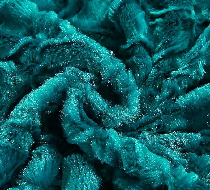 DaDa Bedding Lavish Emerald Green Blue Faux Fur Throw Blanket - Mermaid Scales Design White Sherpa Backside - Soft Warm Plush Textured Bright Vibrant Jewel Tones Embossed for Bed/Couch - 90" x 90"