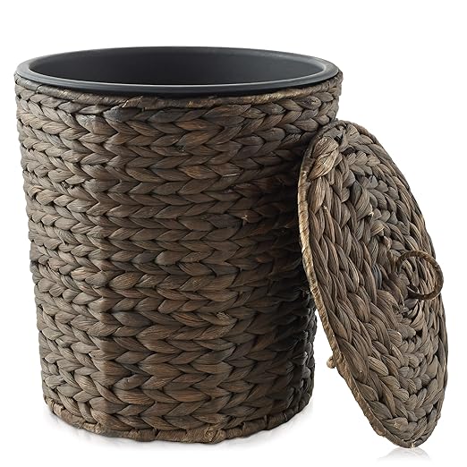 Casafield Water Hyacinth Trash Can with Lid and Liner - Espresso, Woven Waste Basket for Bathroom, Bedroom, Laundry Room, Home Office