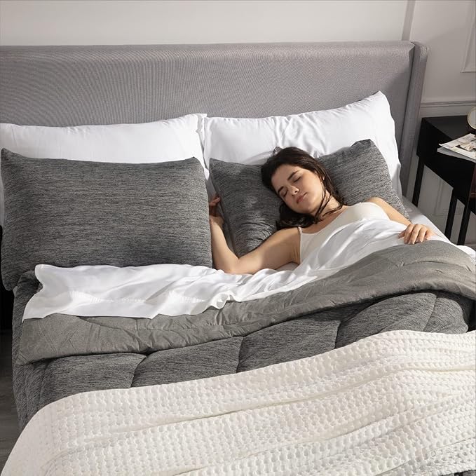 Bedsure Full Comforter Set - Cooling and Warm Bed Set, Dark Grey Reversible Bedding for All Season, 3 Pieces, 1 Full Size Comforter (82"x88") and 2 Pillow Cases (20"x26")