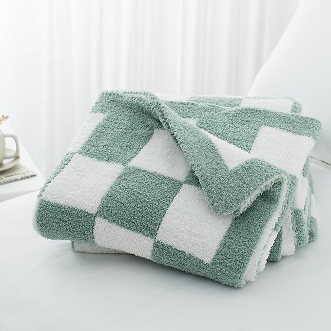 Carriediosa Checkered Throw Blanket 50" X 60", 400GSM Ultra Soft Microfiber Fuzzy Fluffy Reversible Cute Preppy Knitted Blankets Cozy Plush Fall Throws for Couch, Bed, Sofa, Sage Green