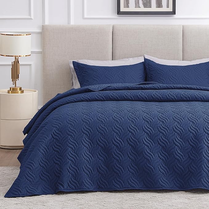Love's cabin California King Size Quilt Bedding Set Navy Bedspread - Cal King Summer Lightweight Bedspread Comforter - Wave Pattern Coverlet for All Season - 3 Pieces (1 Quilt, 2 Pillow Shams)
