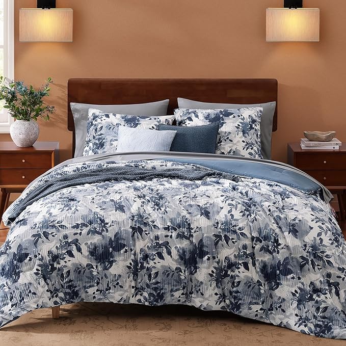 CASAAGUSTO Queen Comforter Set, 7 PCS Navy Blue Floral Comforter Set with Flowers Leaves Pattern, Soft Velvet Design for Winter Queen Size Bedding Set(90"X90")