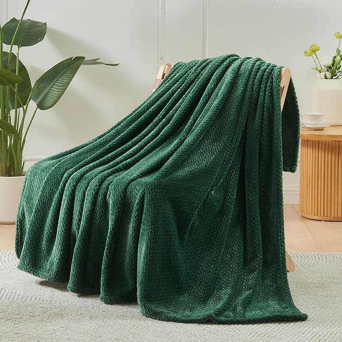 NEWCOSPLAY Super Soft Queen Blanket Dark Green Premium Silky Flannel Fleece Leaves Pattern Lightweight Bed Blanket All Season Use (Dark Green, Queen(90"x90"))